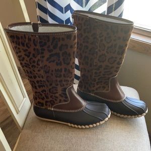 Women’s Size 9 insulated Waterproof Boot